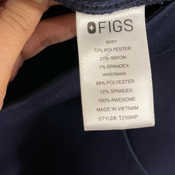 Figs Kade Cargo Scrub Pants Navy LP - Picture 12 of 13